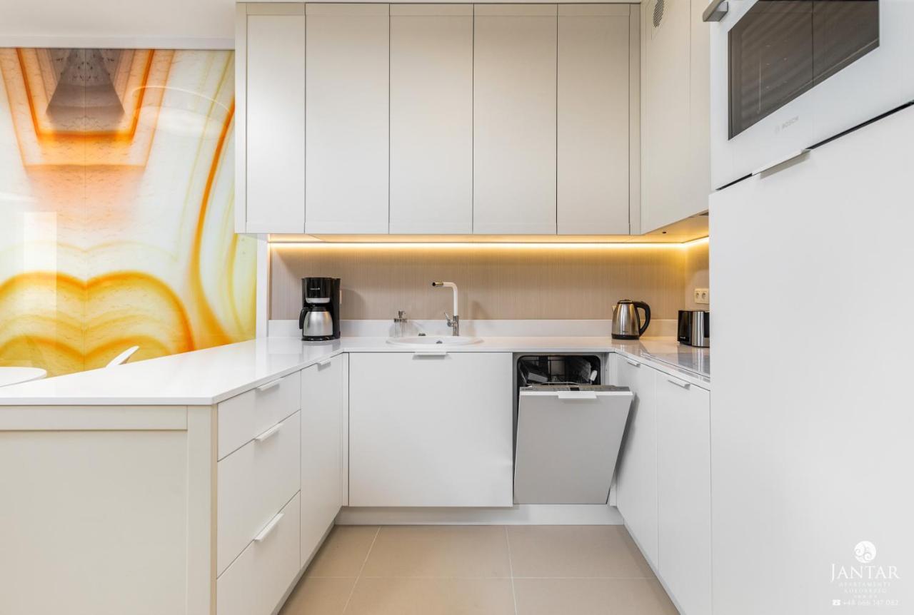Jantar Apartamenty - Miodowy Dom City Center Колобжег Экстерьер фото